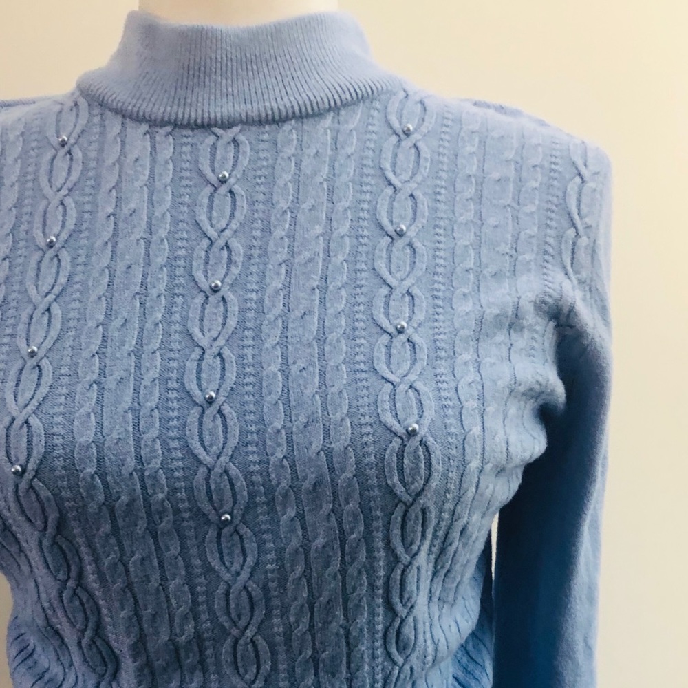 Vintage cable knit pearl mock neck sweater - Picture 2 of 3
